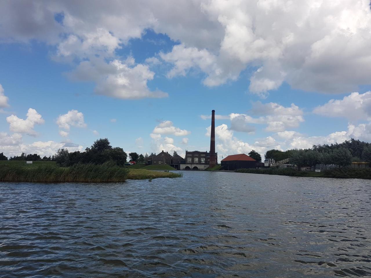Lodge 61 Hotel Aan Het Water Medemblik Exterior photo