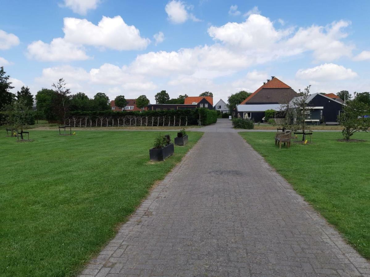 Lodge 61 Hotel Aan Het Water Medemblik Exterior photo